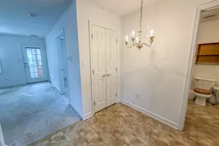 23 E Village Rd, Newark, DE 19713 - Photo 4