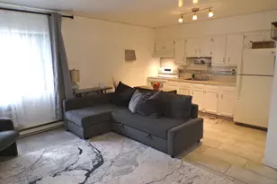 610 W 11th St, New Castle, DE 19720 - Photo 2