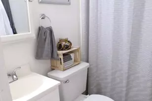 610 W 11th St, New Castle, DE 19720 - Photo 20