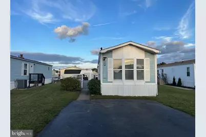 905 Laura Lee Circle #201, Bear, DE 19701 - Photo 2