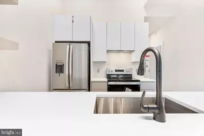 2300 W 17th Street #6, Wilmington, DE 19806 - Photo 6