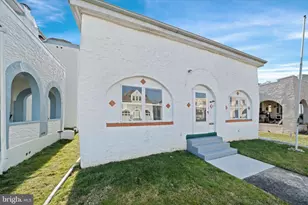 4 Corinne Ct, Wilmington, DE 19809 - Photo 2