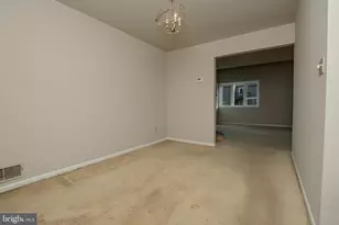 59 Valley Cir, Newark, DE 19711 - Photo 10