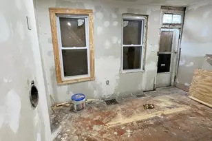 321 E 9th St, Wilmington, DE 19801 - Photo 6