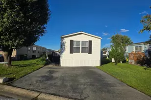 614 S Huckleberry Ave, Bear, DE 19701 - Photo 38