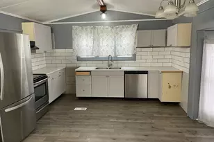 23 Maple Dr, Newark, DE 19713 - Photo 2