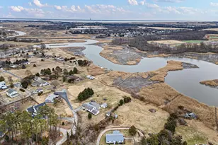 3172 Dupont Pkwy, Townsend, DE 19734 - Photo 2