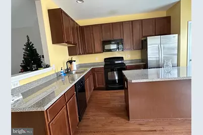 526 S Twin Lakes Boulevard, Newark, DE 19711 - Photo 4