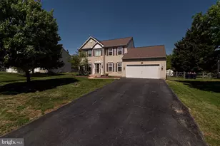 27 Basalt St, Townsend, DE 19734 - Photo 2