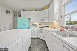 408 Willowbend Ct, Hockessin, DE 19707 - Photo 4