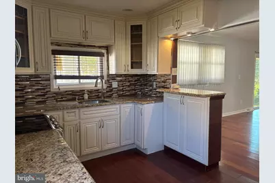 8 N Avon Drive, Claymont, DE 19703 - Photo 10