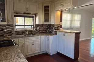 8 N Avon Dr, Claymont, DE 19703 - Photo 10