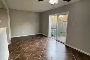 403 Strathaven Ct, Newark, DE 19702 - Photo 8