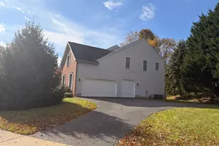 220 Hockessin Cir, Hockessin, DE 19707 - Photo 2