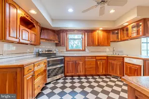 21 Winterbury Cir, Wilmington, DE 19808 - Photo 6