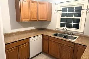 886 Broadfield Dr, Newark, DE 19713 - Photo 4