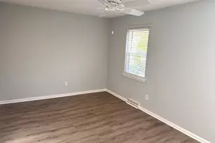 5121 W Woodmill Dr, Wilmington, DE 19808 - Photo 12