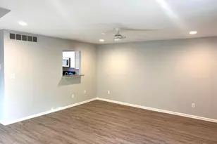 5121 W Woodmill Dr, Wilmington, DE 19808 - Photo 4