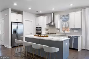 511 Davis Fls Dr, Newark, DE 19702 - Photo 2