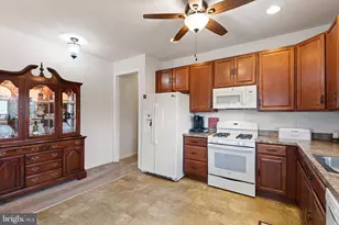 77 Grand National Ln, Newark, DE 19702 - Photo 12