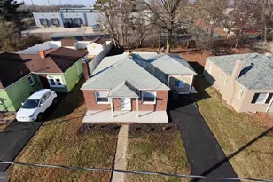 208 Harding Ave, Wilmington, DE 19804 - Photo 2