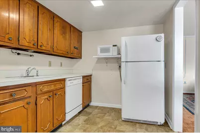 1403 Shallcross Avenue #310, Wilmington, DE 19806 - Photo 12