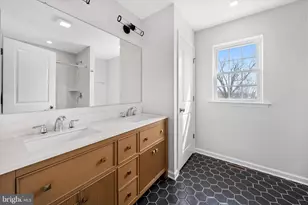 31 Memorial Dr, New Castle, DE 19720 - Photo 20