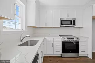 31 Memorial Dr, New Castle, DE 19720 - Photo 4