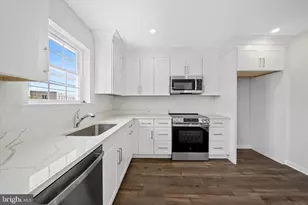 31 Memorial Dr, New Castle, DE 19720 - Photo 2