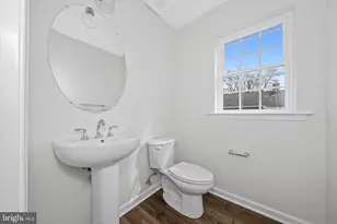 31 Memorial Dr, New Castle, DE 19720 - Photo 16