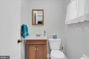 2303 Magnolia Dr, Wilmington, DE 19810 - Photo 18