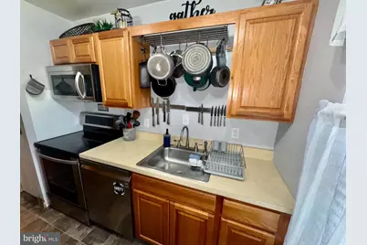 8 Honeysuckle Drive, Newark, DE 19702 - Photo 4