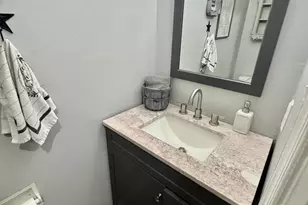 8 Honeysuckle Dr, Newark, DE 19702 - Photo 10