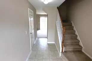 328 Norman Dr, Newark, DE 19702 - Photo 2