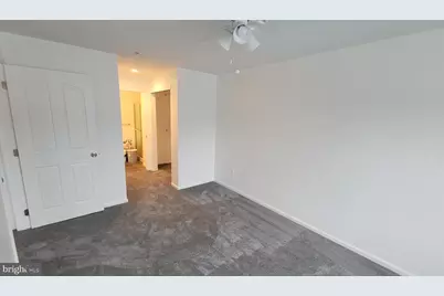 1402 Waters Edge Drive #170, Newark, DE 19702 - Photo 10