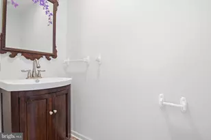 21 E Moyer Dr, Bear, DE 19701 - Photo 12