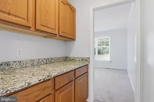 21 E Moyer Dr, Bear, DE 19701 - Photo 14