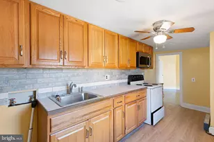 411 W 8th St, Wilmington, DE 19801 - Photo 34