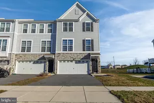 433 Wyatt Dr, Townsend, DE 19734 - Photo 1