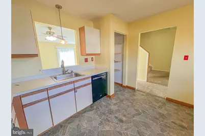 1098 Old Forge Road, New Castle, DE 19720 - Photo 6