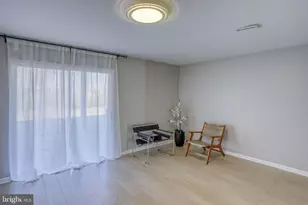 25 Shawn Ln, Bear, DE 19701 - Photo 8