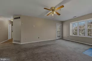 410 Ashton Ln, New Castle, DE 19720 - Photo 4