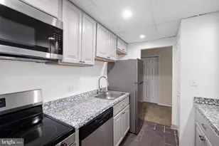 27603 Valley Run Dr, Wilmington, DE 19810 - Photo 18