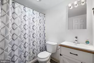 27603 Valley Run Dr, Wilmington, DE 19810 - Photo 16