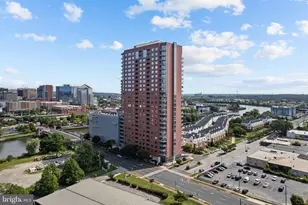 105 Christina Landing Dr, Wilmington, DE 19801 - Photo 2