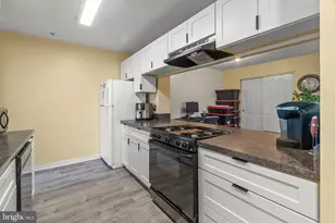 104 Waters Edge Dr, Newark, DE 19702 - Photo 10