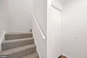 129 Emery Ct, Newark, DE 19711 - Photo 2