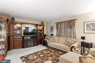 414 S Barrington Ct, Newark, DE 19702 - Photo 10