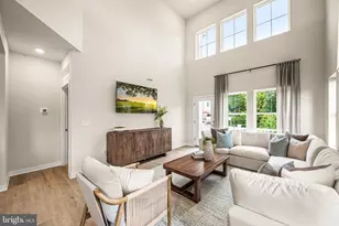 553 Arrowgrass Ln, New Castle, DE 19720 - Photo 2