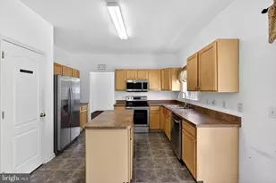 2 Foxfield Ct, Bear, DE 19701 - Photo 16